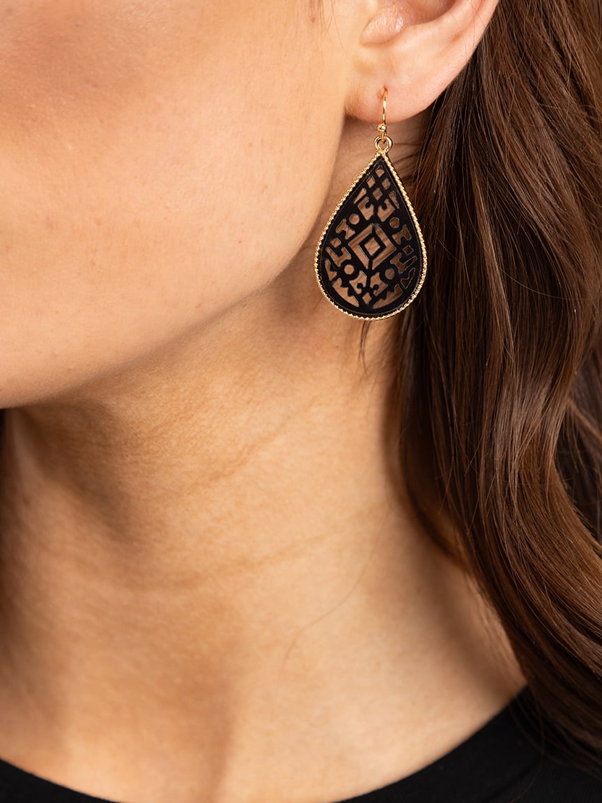 filigree tear drop earring