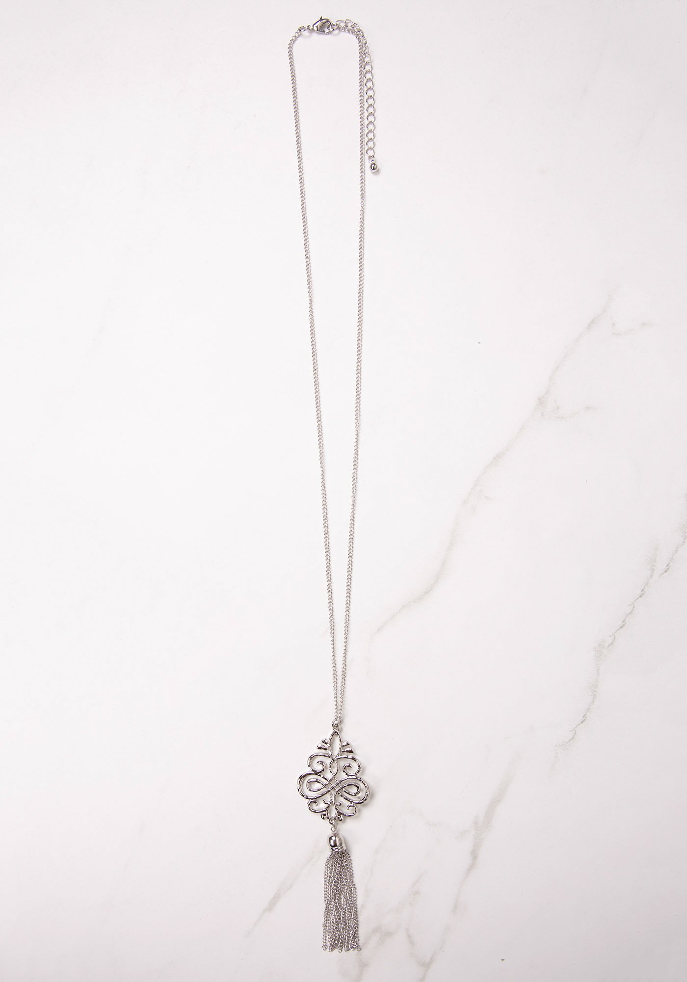 necklace w filigree pendant