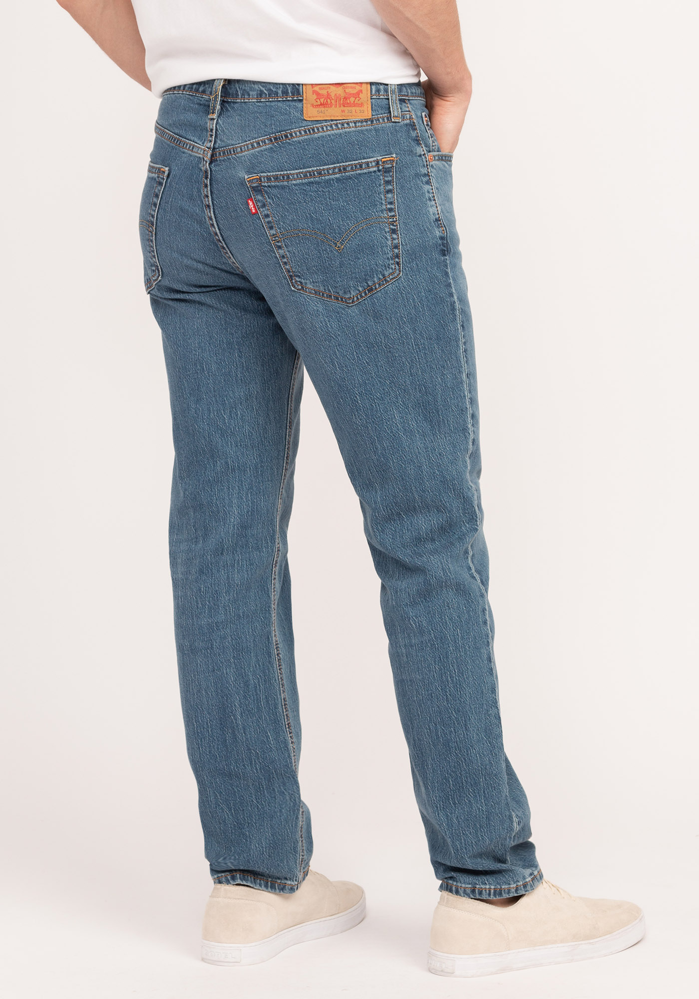 Athletic Slim Jeans in Freemont Wash