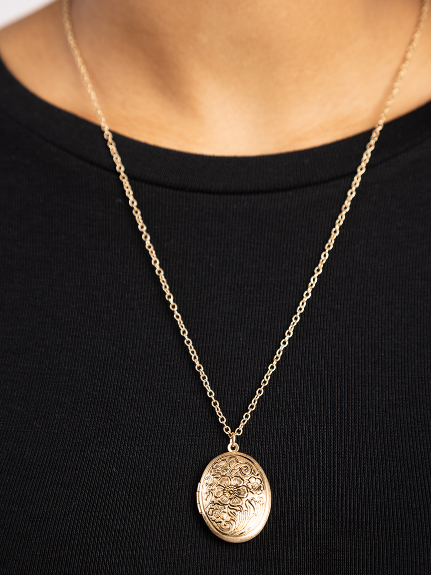 oval locket necklace